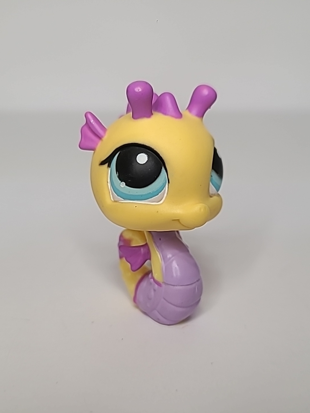 Littlest Pet Shop LPS #426 Seahorse Yellow & Purple With Blue Eyes